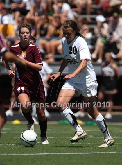 Thumbnail 2 in Rocky Mountain vs. Arapahoe (5A Semifinal) photogallery.