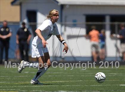 Thumbnail 1 in Rocky Mountain vs. Arapahoe (5A Semifinal) photogallery.