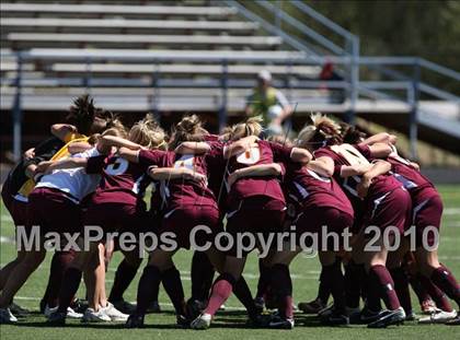 Thumbnail 2 in Rocky Mountain vs. Arapahoe (5A Semifinal) photogallery.