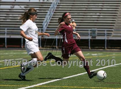 Thumbnail 3 in Rocky Mountain vs. Arapahoe (5A Semifinal) photogallery.