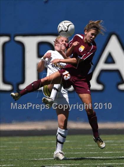 Thumbnail 3 in Rocky Mountain vs. Arapahoe (5A Semifinal) photogallery.