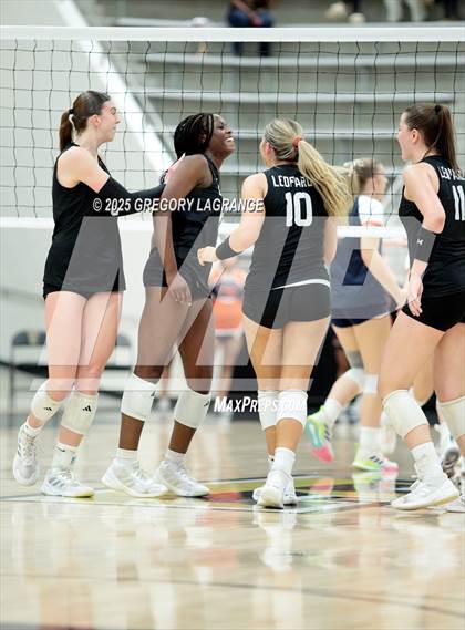 Thumbnail 2 in Lovejoy vs Wakeland (UIL5A Volleyball Area Playoff Division 2) photogallery.