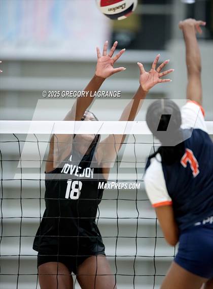 Thumbnail 1 in Lovejoy vs Wakeland (UIL5A Volleyball Area Playoff Division 2) photogallery.
