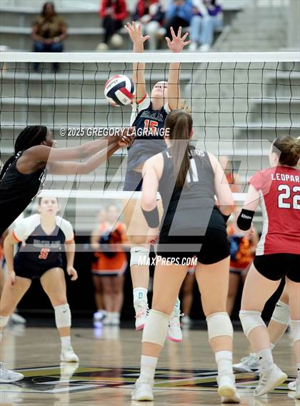 Thumbnail 2 in Lovejoy vs Wakeland (UIL5A Volleyball Area Playoff Division 2) photogallery.