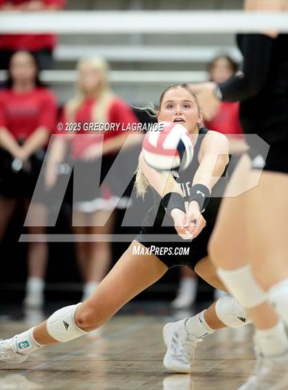 Thumbnail 1 in Lovejoy vs Wakeland (UIL5A Volleyball Area Playoff Division 2) photogallery.