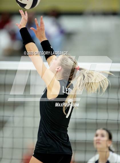 Thumbnail 3 in Lovejoy vs Wakeland (UIL5A D2 Volleyball Area) photogallery.