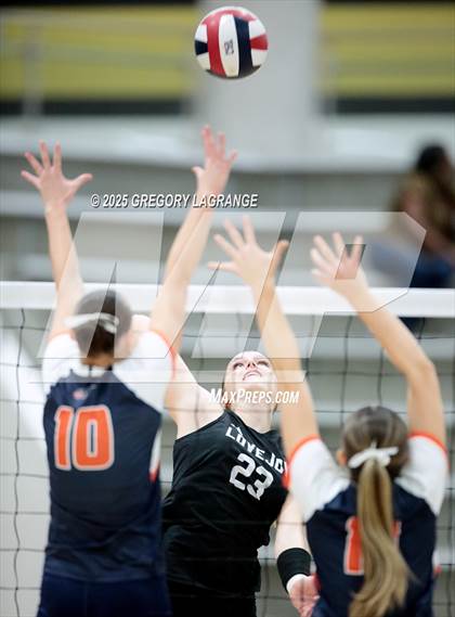 Thumbnail 3 in Lovejoy vs Wakeland (UIL5A Volleyball Area Playoff Division 2) photogallery.