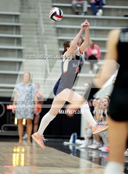 Thumbnail 1 in Lovejoy vs Wakeland (UIL5A D2 Volleyball Area) photogallery.