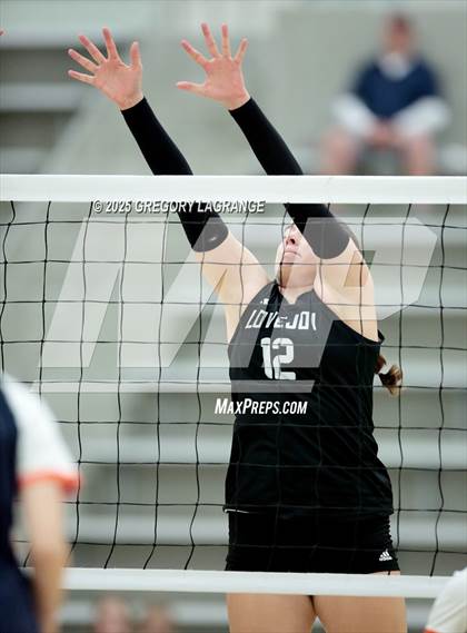 Thumbnail 2 in Lovejoy vs Wakeland (UIL5A Volleyball Area Playoff Division 2) photogallery.