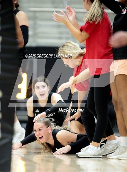 Thumbnail 3 in Lovejoy vs Wakeland (UIL5A Volleyball Area Playoff Division 2) photogallery.