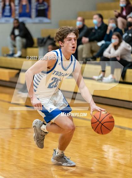Thumbnail 2 in Indianapolis Crispus Attucks @ Indianapolis Bishop Chatard photogallery.