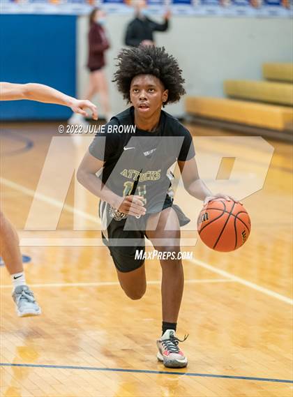 Thumbnail 2 in Indianapolis Crispus Attucks @ Indianapolis Bishop Chatard photogallery.