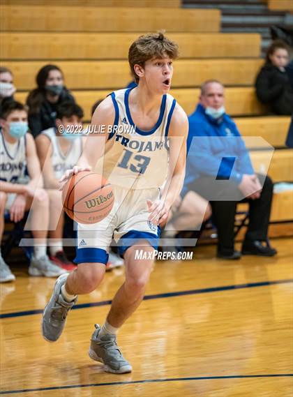 Thumbnail 2 in Indianapolis Crispus Attucks @ Indianapolis Bishop Chatard photogallery.