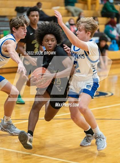 Thumbnail 3 in Indianapolis Crispus Attucks @ Indianapolis Bishop Chatard photogallery.