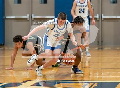 Thumbnail 2 in Indianapolis Crispus Attucks @ Indianapolis Bishop Chatard photogallery.