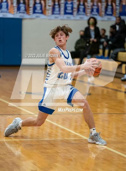 Thumbnail 2 in Indianapolis Crispus Attucks @ Indianapolis Bishop Chatard photogallery.