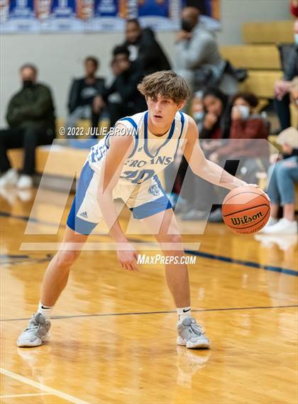 Thumbnail 3 in Indianapolis Crispus Attucks @ Indianapolis Bishop Chatard photogallery.
