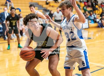 Thumbnail 2 in Indianapolis Crispus Attucks @ Indianapolis Bishop Chatard photogallery.