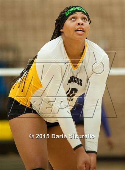 Thumbnail 2 in Cesar Chavez @ Marcos de Niza photogallery.