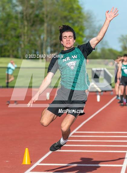 Thumbnail 1 in South Seneca Invitational photogallery.