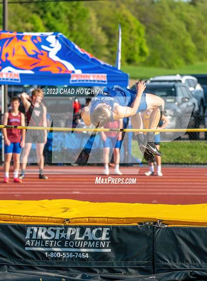 Thumbnail 3 in South Seneca Invitational photogallery.