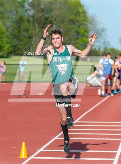 Thumbnail 3 in South Seneca Invitational photogallery.