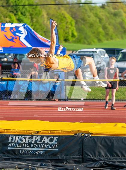 Thumbnail 3 in South Seneca Invitational photogallery.