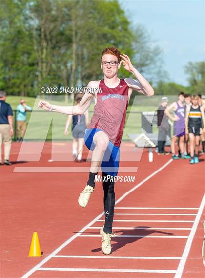 Thumbnail 3 in South Seneca Invitational photogallery.