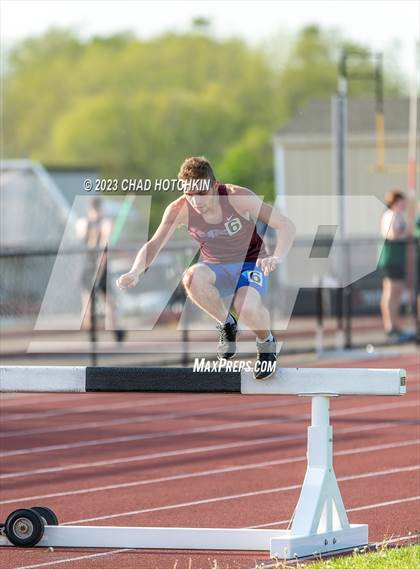 Thumbnail 3 in South Seneca Invitational photogallery.