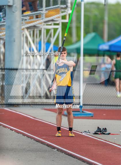 Thumbnail 3 in South Seneca Invitational photogallery.
