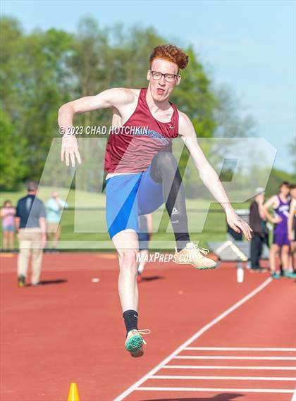 Thumbnail 3 in South Seneca Invitational photogallery.