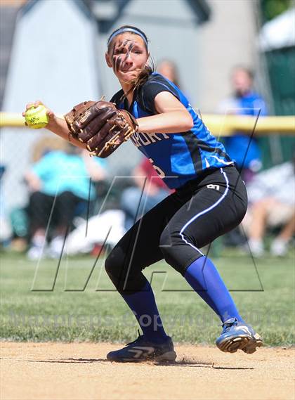 Thumbnail 3 in Brockport vs. Clarence (NYSPHSAA Class AA Western Regional) photogallery.