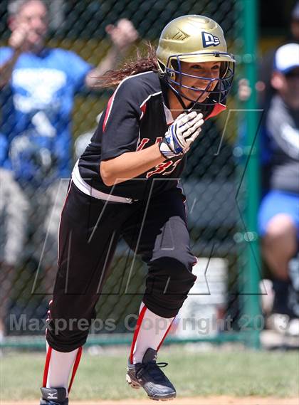 Thumbnail 2 in Brockport vs. Clarence (NYSPHSAA Class AA Western Regional) photogallery.