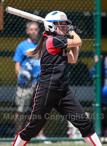 Thumbnail 2 in Brockport vs. Clarence (NYSPHSAA Class AA Western Regional) photogallery.