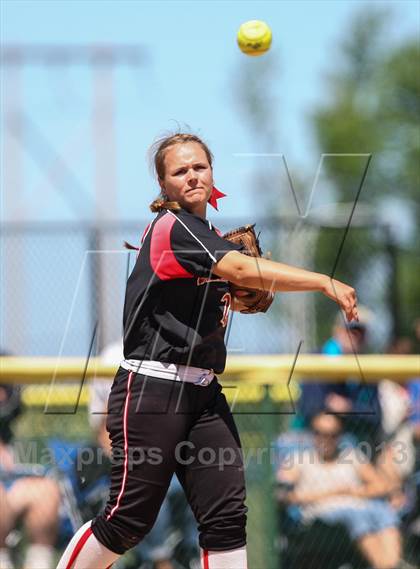Thumbnail 3 in Brockport vs. Clarence (NYSPHSAA Class AA Western Regional) photogallery.