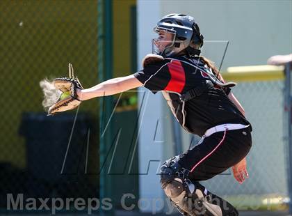 Thumbnail 2 in Brockport vs. Clarence (NYSPHSAA Class AA Western Regional) photogallery.