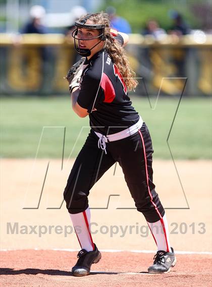 Thumbnail 3 in Brockport vs. Clarence (NYSPHSAA Class AA Western Regional) photogallery.