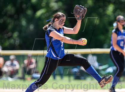 Thumbnail 2 in Brockport vs. Clarence (NYSPHSAA Class AA Western Regional) photogallery.