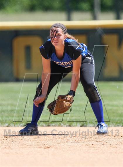 Thumbnail 1 in Brockport vs. Clarence (NYSPHSAA Class AA Western Regional) photogallery.
