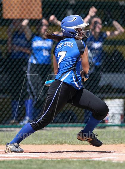 Thumbnail 1 in Brockport vs. Clarence (NYSPHSAA Class AA Western Regional) photogallery.