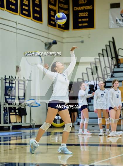 Thumbnail 3 in Rio Mesa @ Dos Pueblos photogallery.