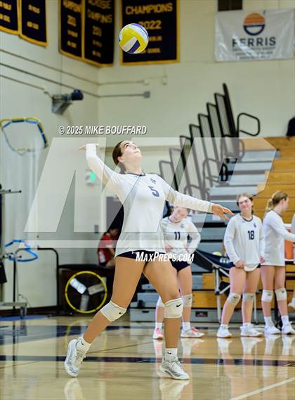 Thumbnail 2 in Rio Mesa @ Dos Pueblos photogallery.