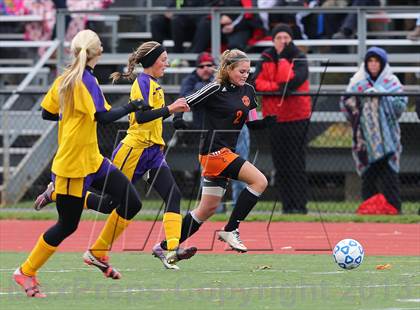 Thumbnail 2 in Holland vs. Keshequa (Section 6 Class C Final) photogallery.