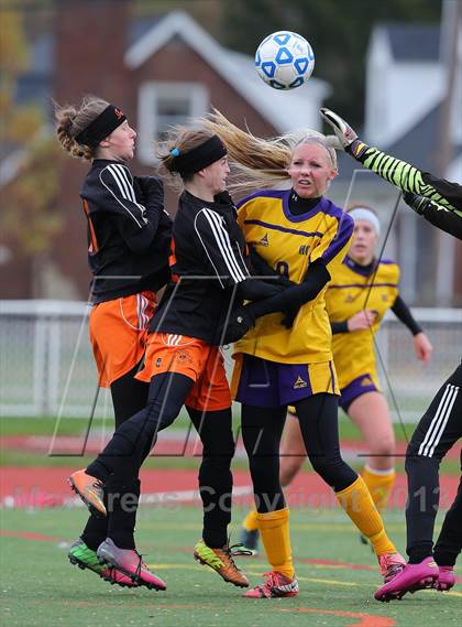 Thumbnail 3 in Holland vs. Keshequa (Section 6 Class C Final) photogallery.