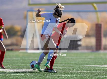 Thumbnail 1 in Equipo Academy vs. Truckee (NIAA 3A State Semifinals) photogallery.