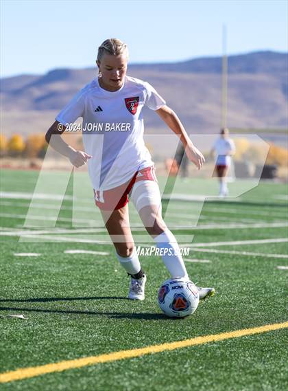 Thumbnail 3 in Equipo Academy vs. Truckee (NIAA 3A State Semifinals) photogallery.