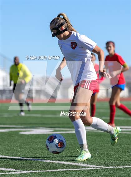 Thumbnail 2 in Equipo Academy vs. Truckee (NIAA 3A State Semifinals) photogallery.