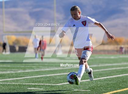 Thumbnail 2 in Equipo Academy vs. Truckee (NIAA 3A State Semifinals) photogallery.
