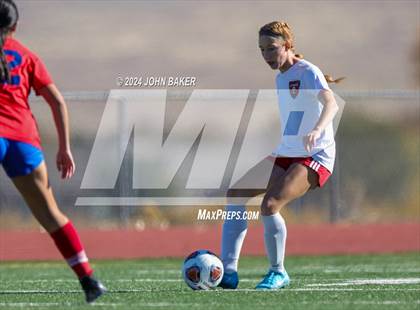 Thumbnail 1 in Equipo Academy vs. Truckee (NIAA 3A State Semifinals) photogallery.