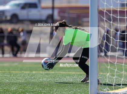 Thumbnail 1 in Equipo Academy vs. Truckee (NIAA 3A State Semifinals) photogallery.